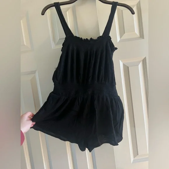 Forever 21 Black Romper Size Small - Picture 2 of 6